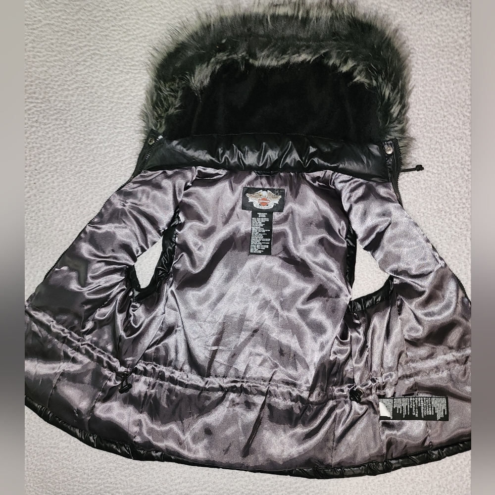 Harley Davidson , Faux Fur , Down Filled Hooded Vest Jacket - Picture 10 of 16